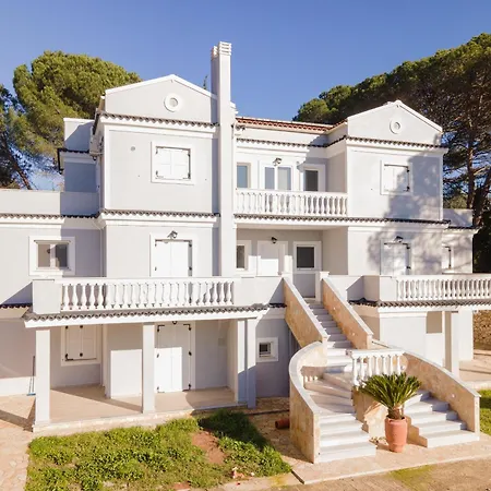 The Seven Islands Deluxe Apartment *
